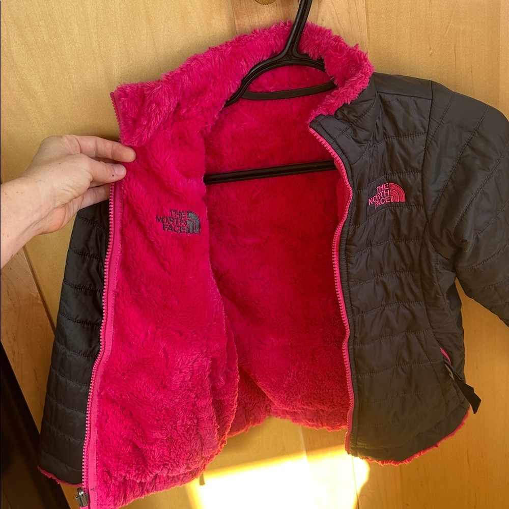 North Face Womens XS Black Puffer Jacket Coat Reversible Sherpa Fleece Pink